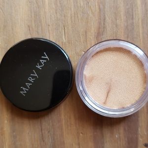 Apricot Twist Cream Eye Color